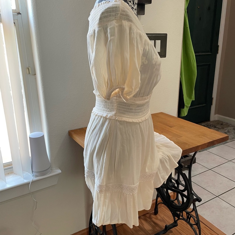 EXPRESS Off-Shoulder Dress size Small - Picture 5 of 8